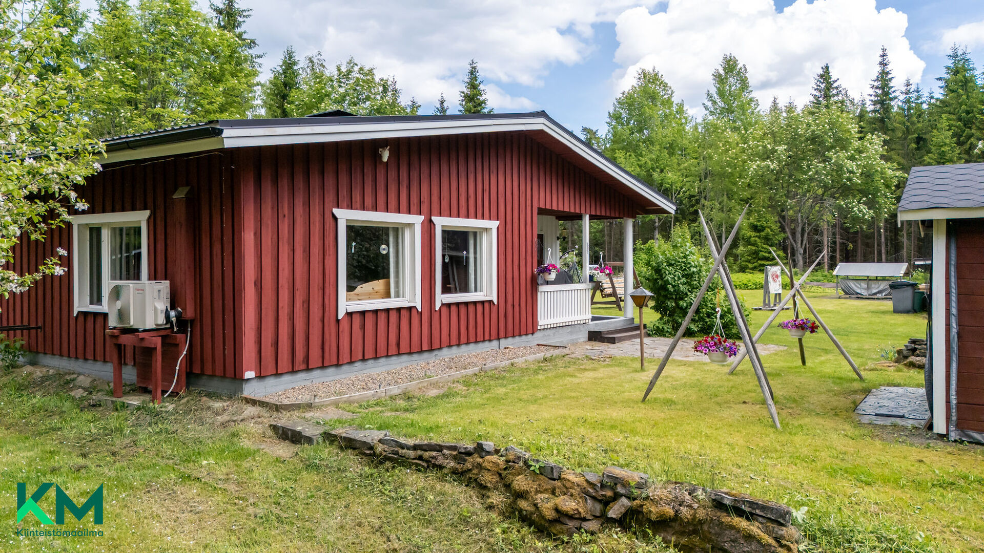 Liehunkulmantie 40, Tapiala, Kuhmoinen