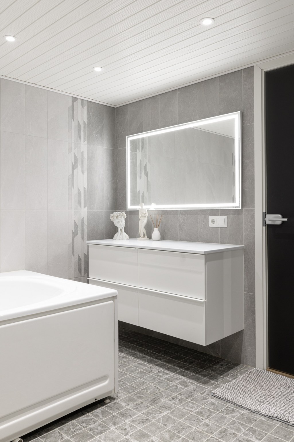 Kiertomäentie 28 B, Kuninkaanmäki, Vantaa