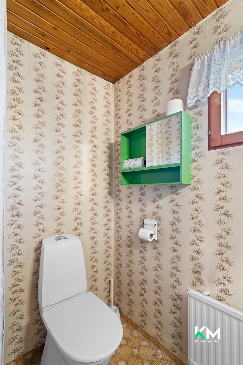 Lentokentäntie 440, Kruunupyy