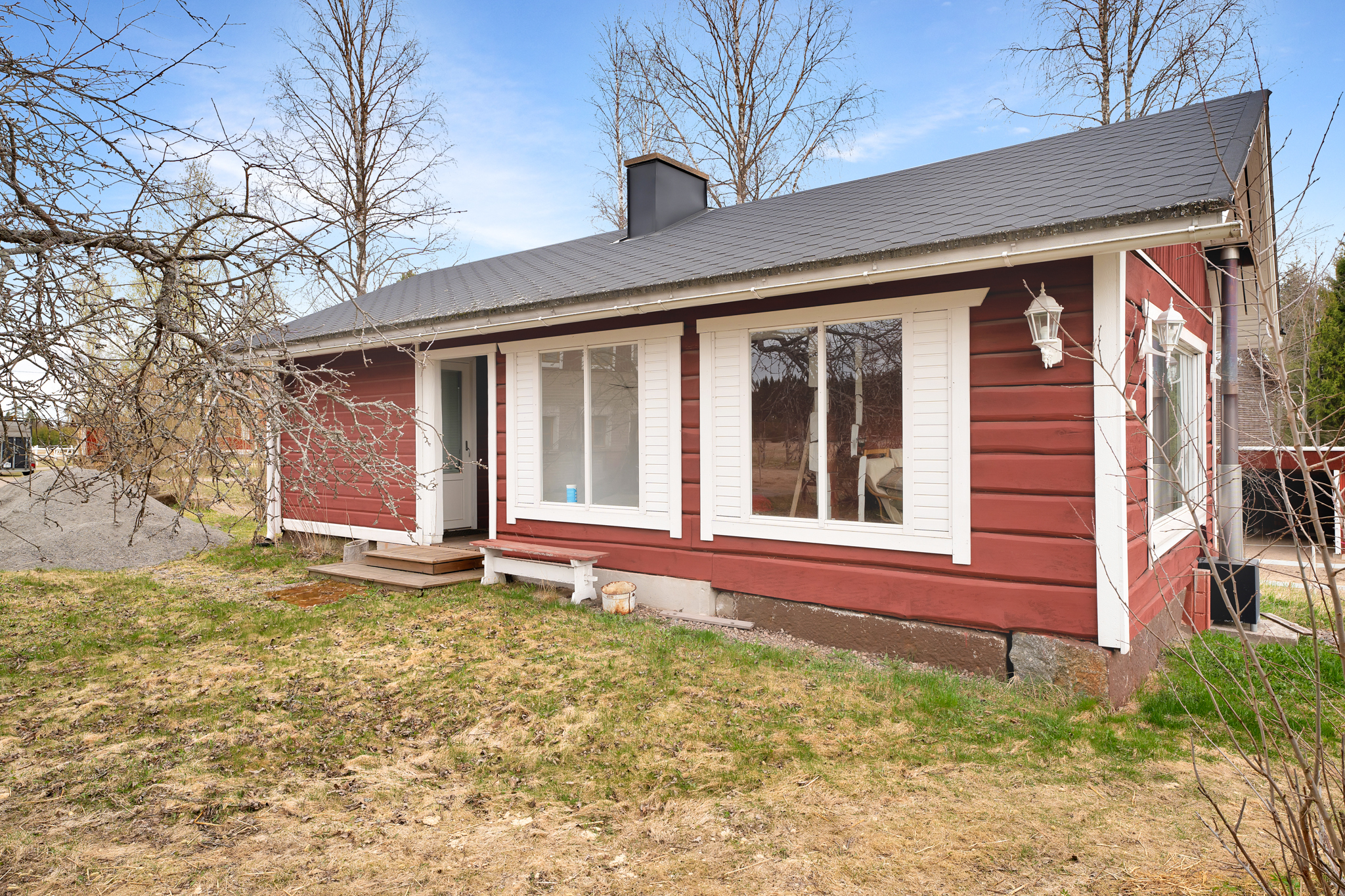 Naapintie 30, Juupajoki