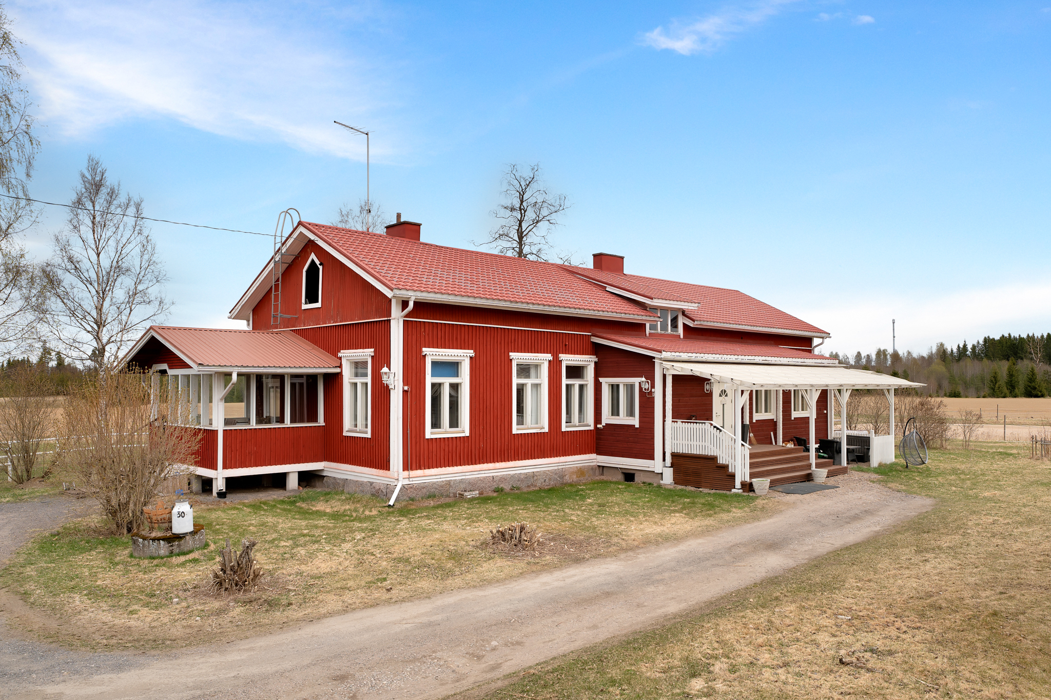 Naapintie 30, Juupajoki