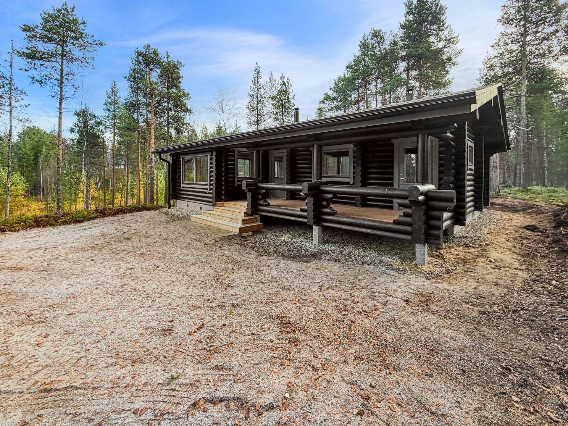 Julkisivu