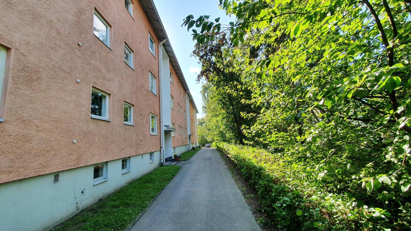 Klaavuntie 4, Puotila, Helsinki