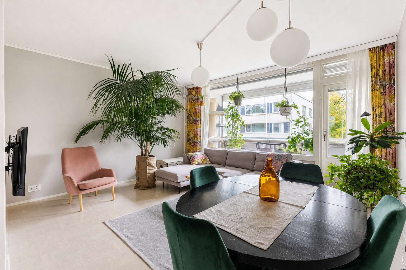 Jäkälätie 5, Tapanila, Helsinki