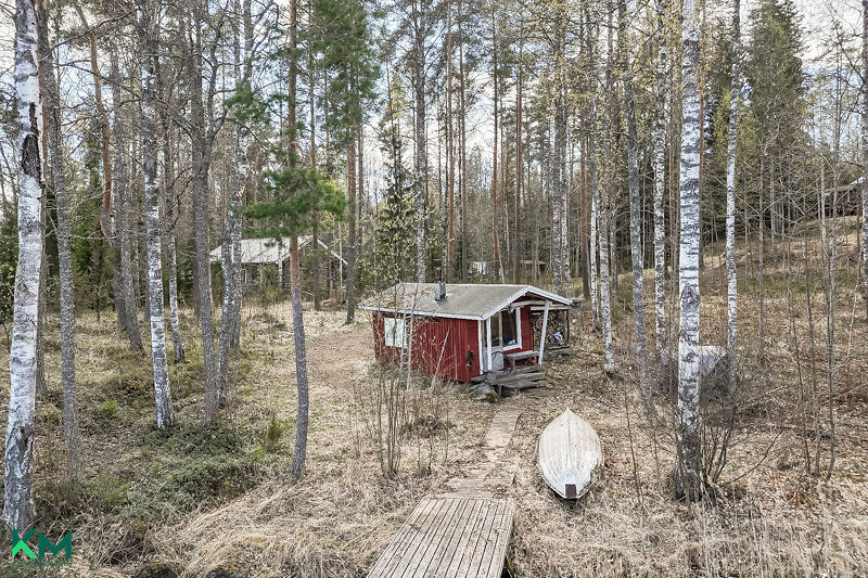 Pääskynpolku 11, Hartola