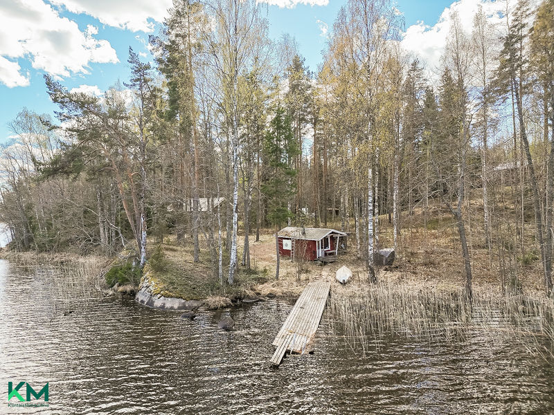 Pääskynpolku 11, Hartola