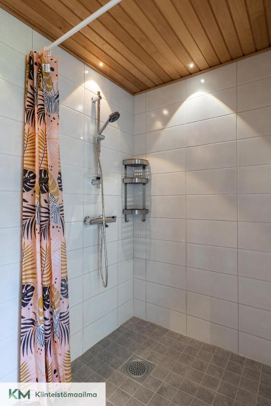 Laajakoskentie 302, Laajakoski, Kotka