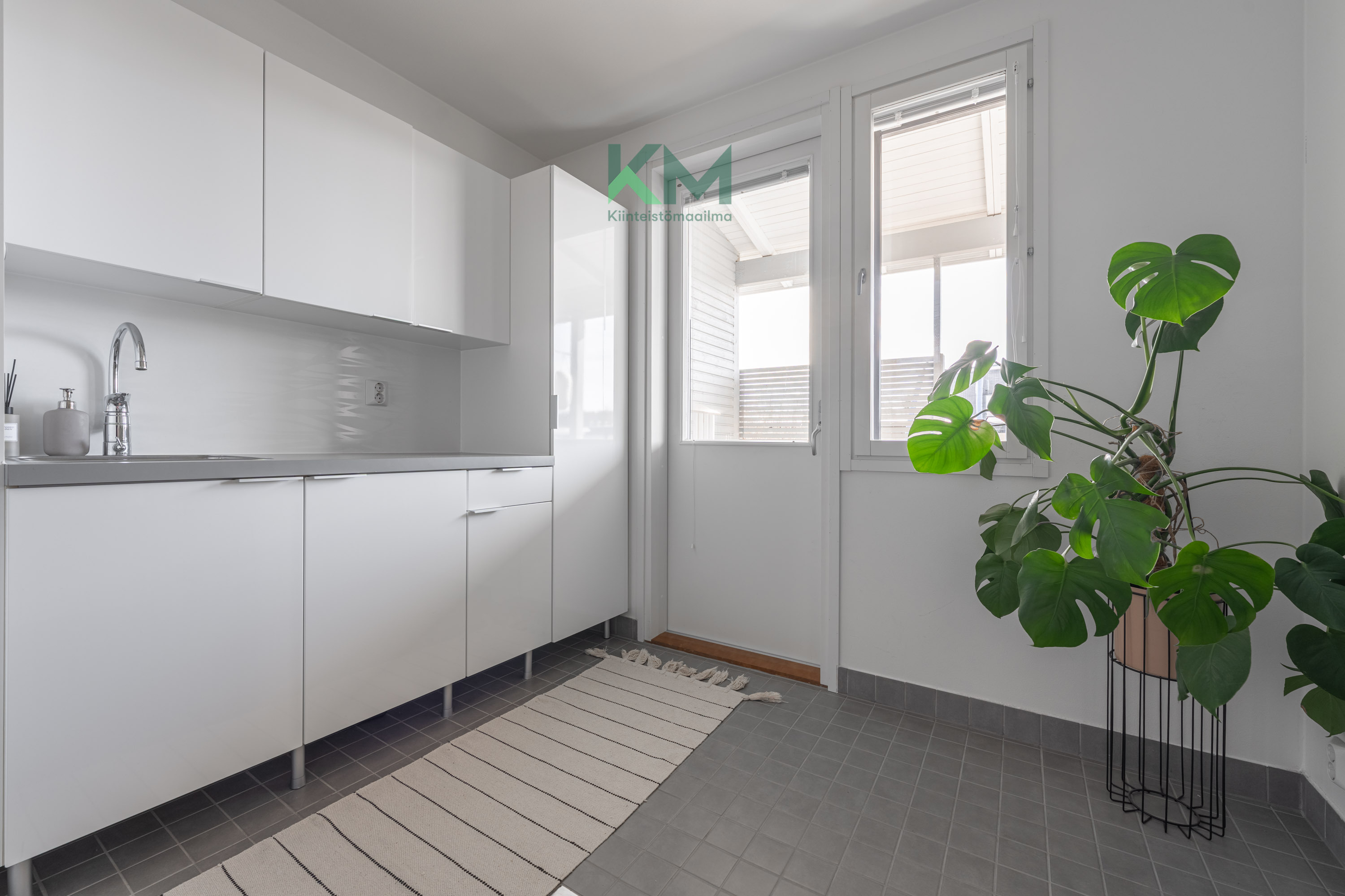 Ja myös käynti terassille