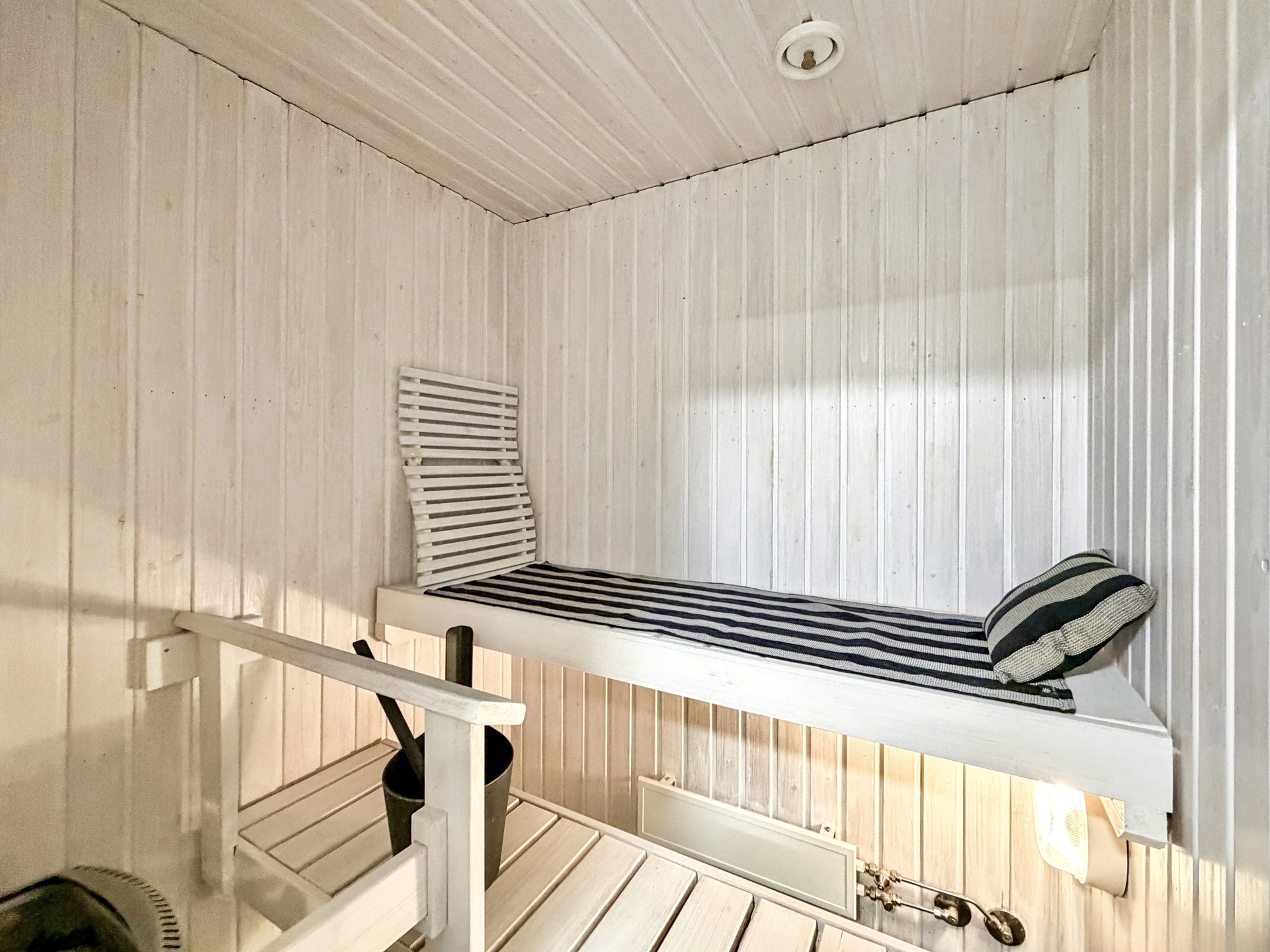 Hämeentie 1, Keinusaari, Hämeenlinna