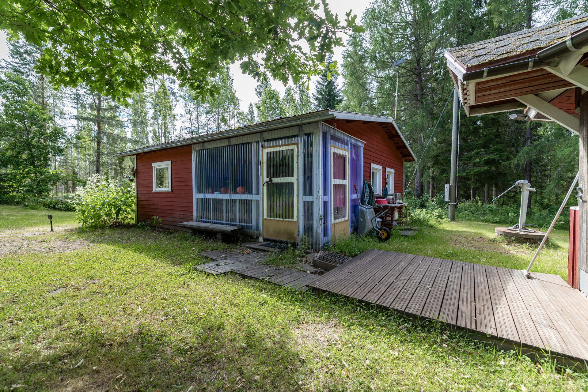 sauna/varasto
