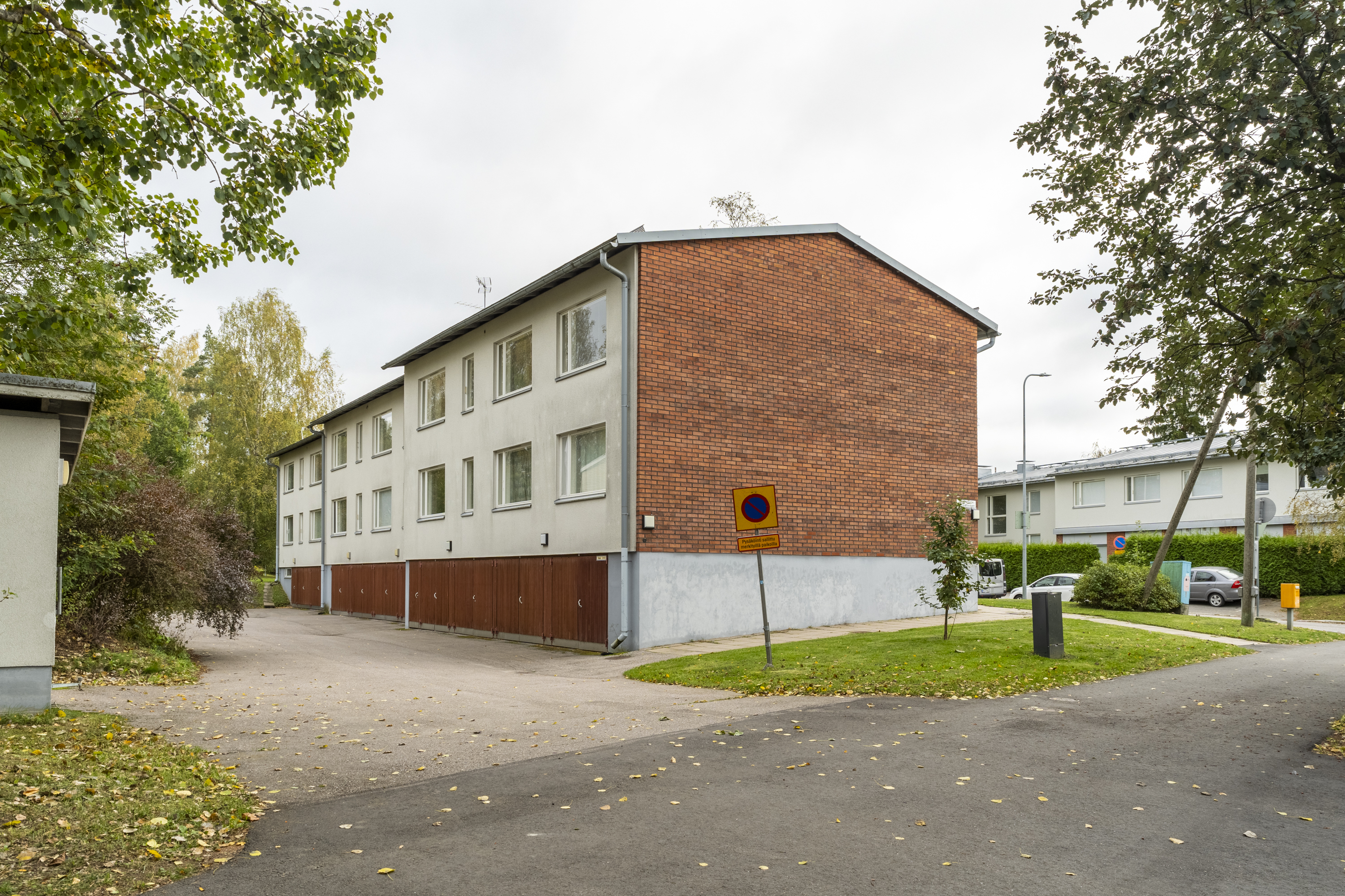 Kypäräpolku 2, Helsinki