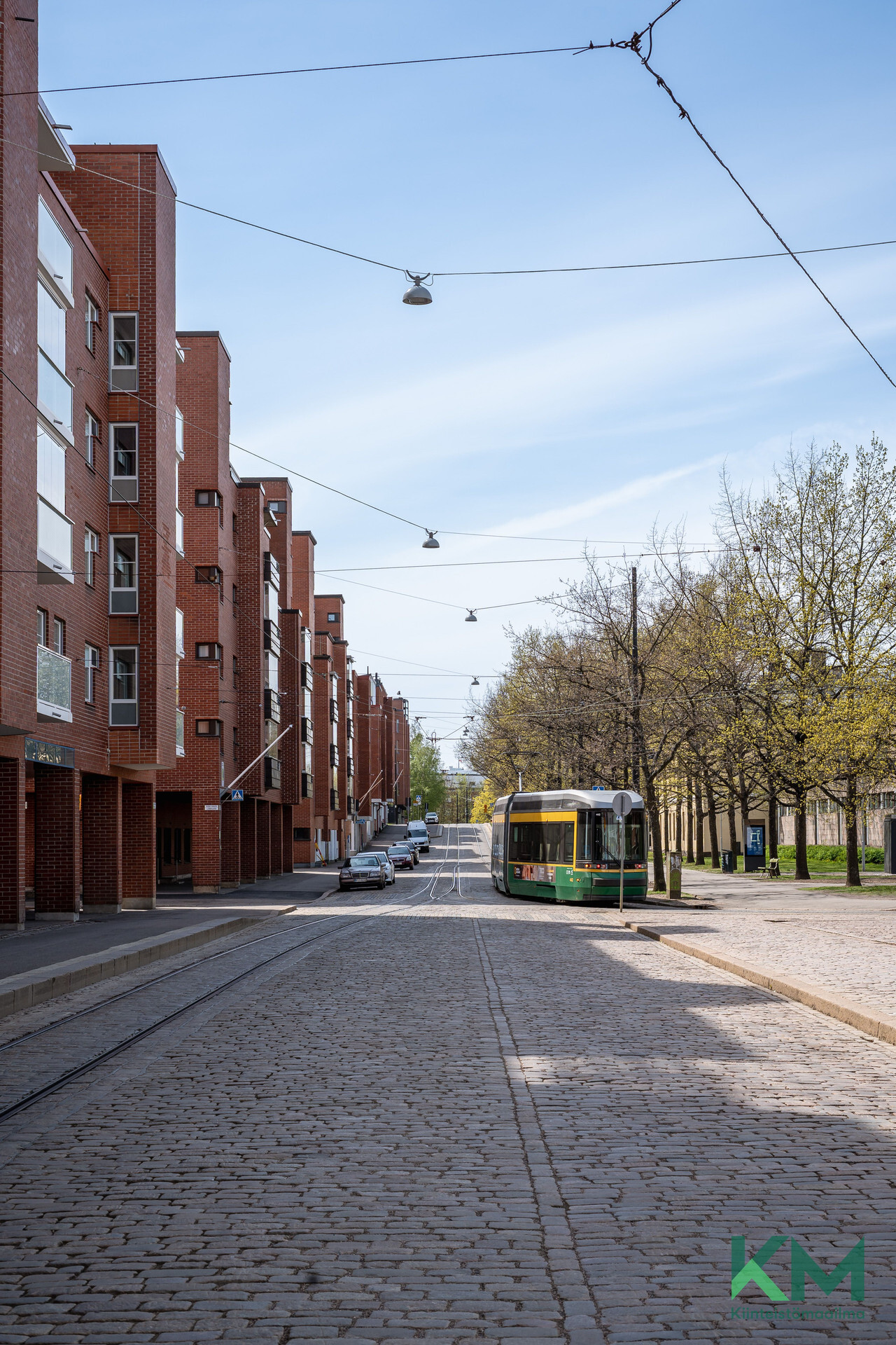 Lähin ratikkapysäkki 100 m päässä