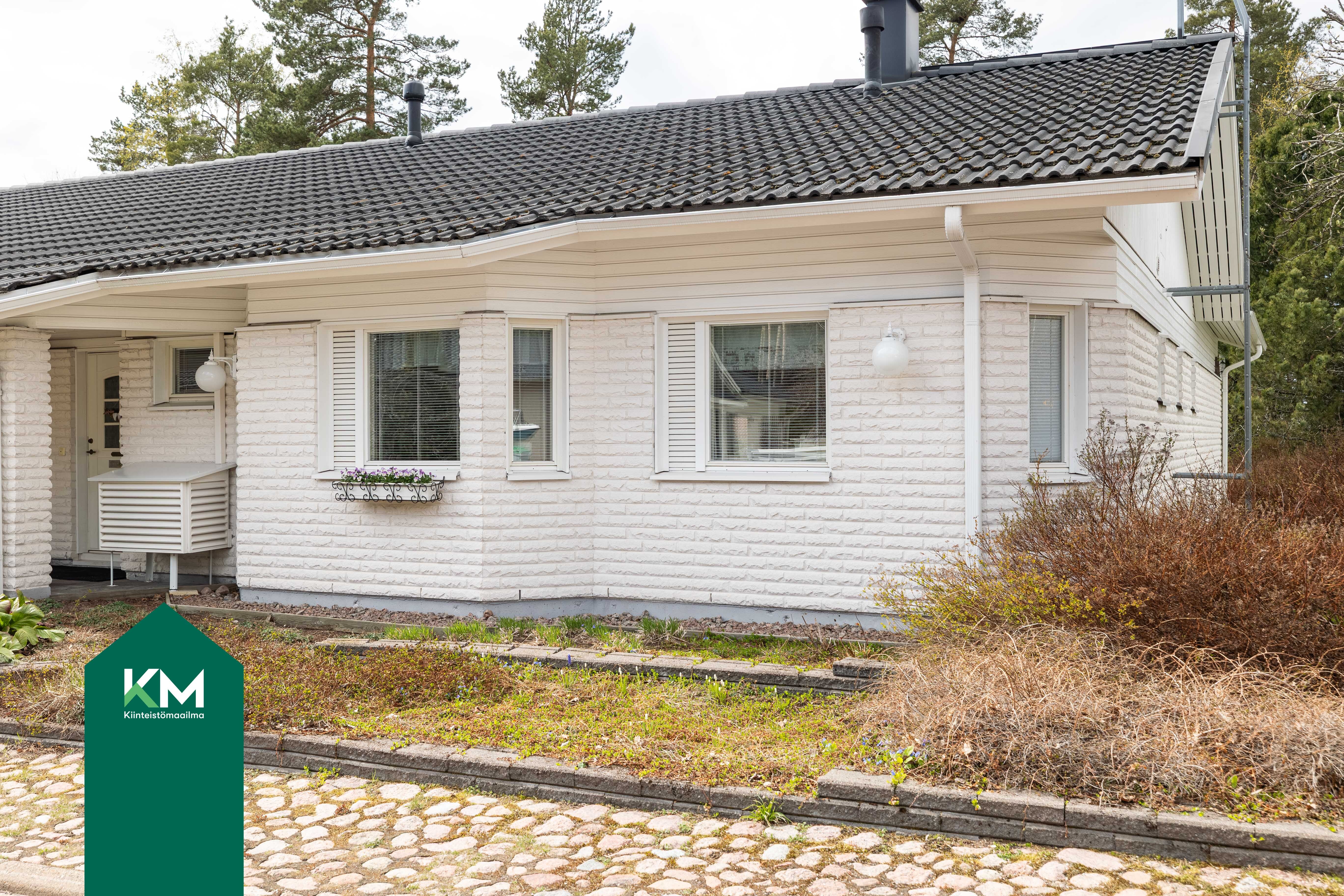 Pitkäkalliontie 35, Kotka