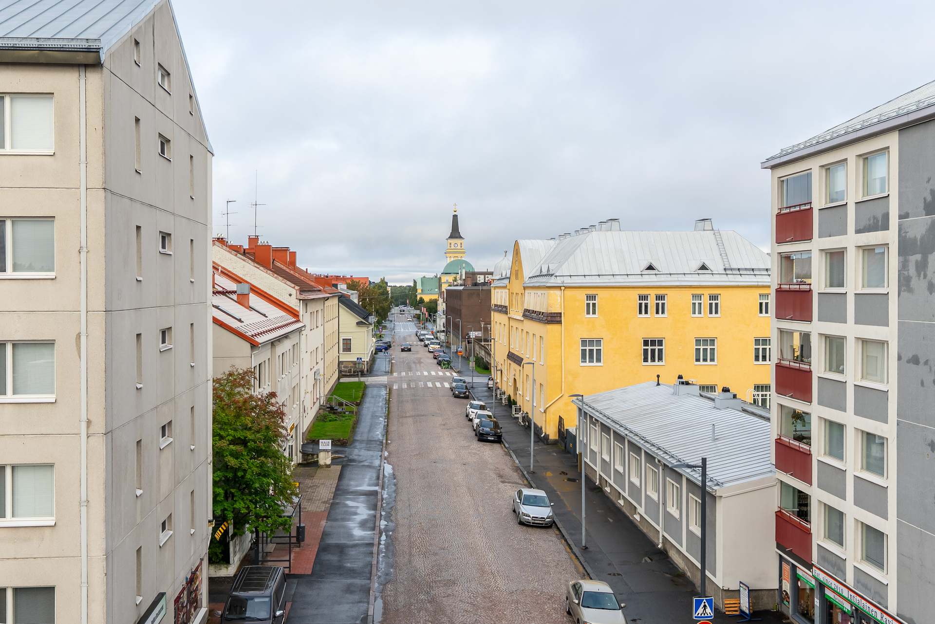 Rautatienkatu 1, Keskusta, Oulu
