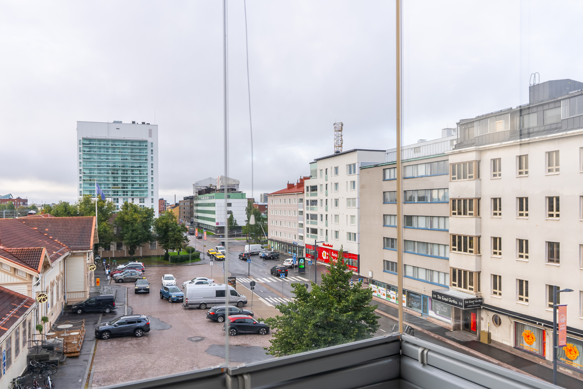 Rautatienkatu 1, Keskusta, Oulu