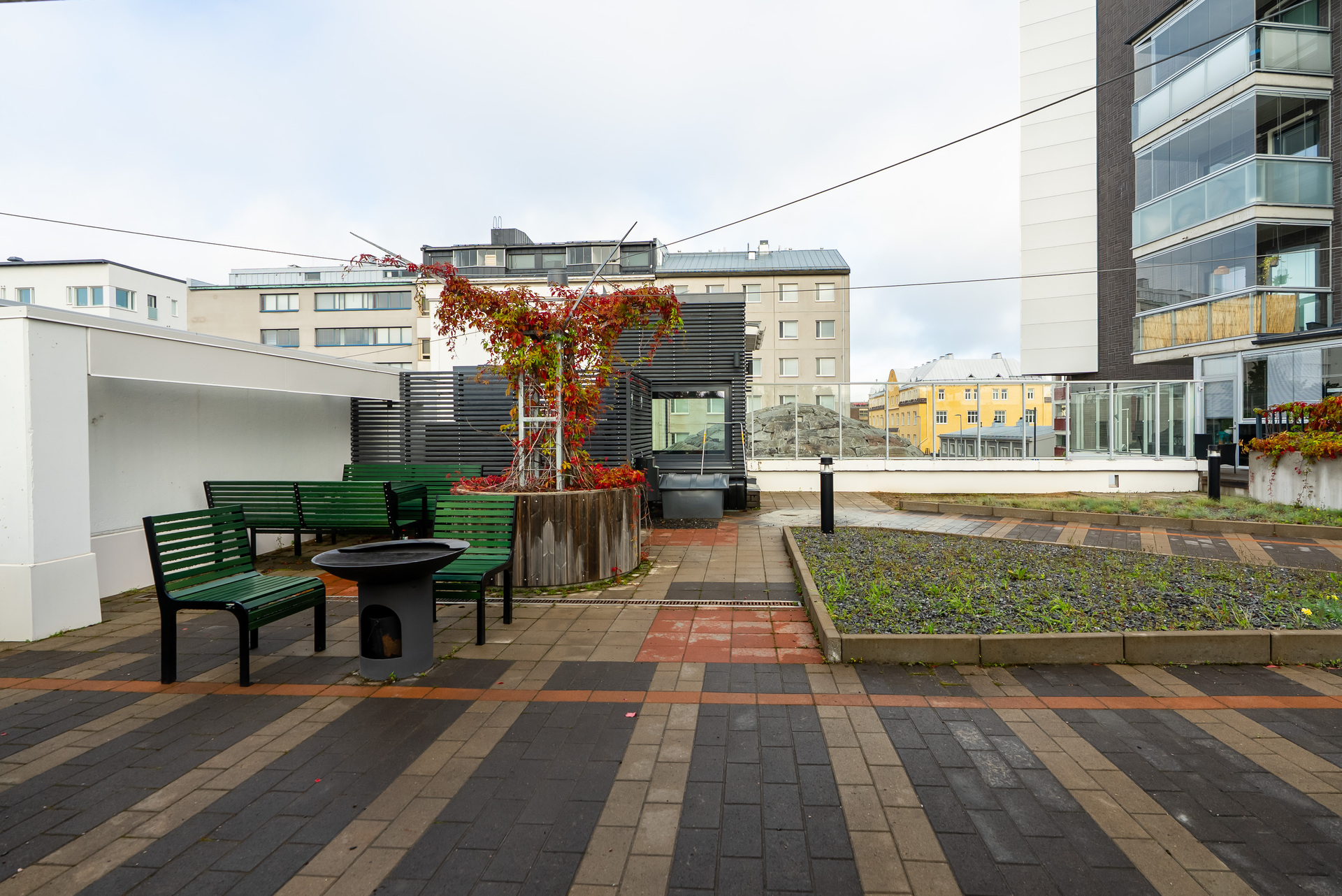 Rautatienkatu 1, Keskusta, Oulu