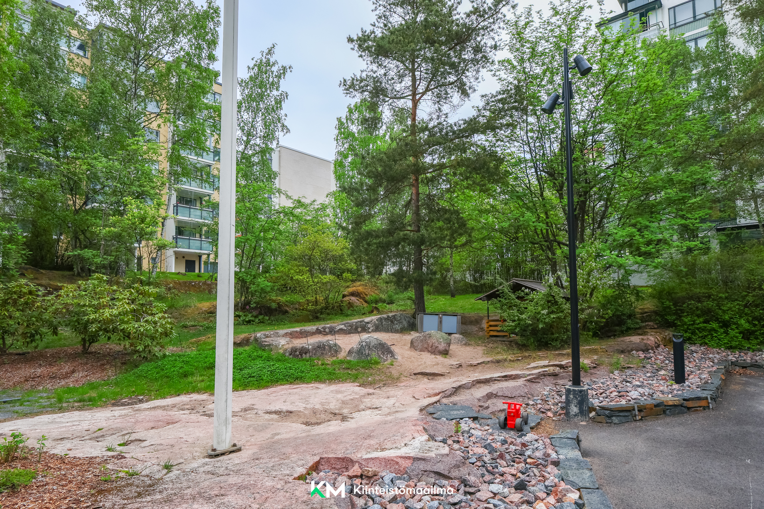 Melkonkatu 1, Lauttasaari, Helsinki