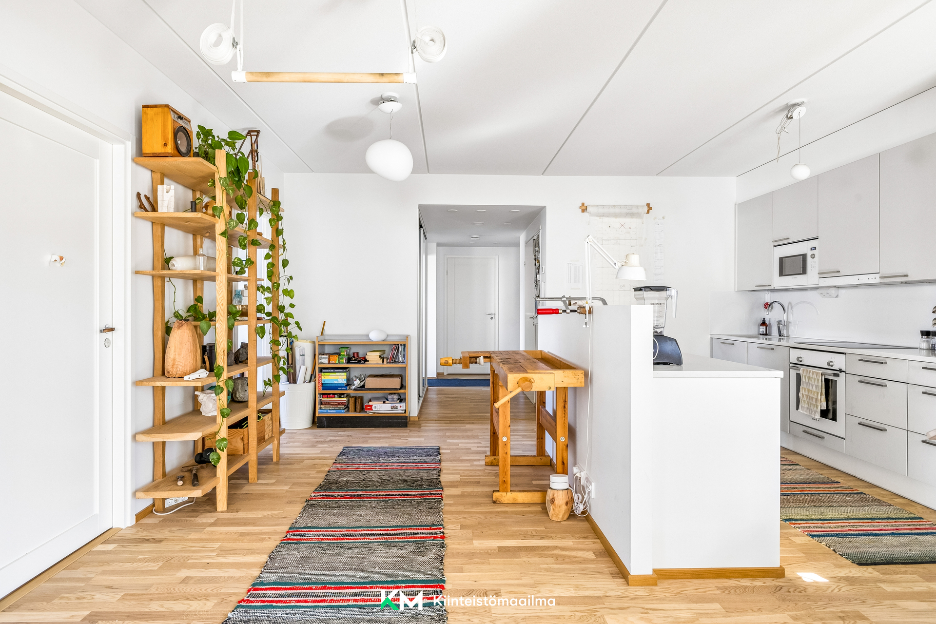 Kustinpolku 10, Postipuisto, Helsinki
