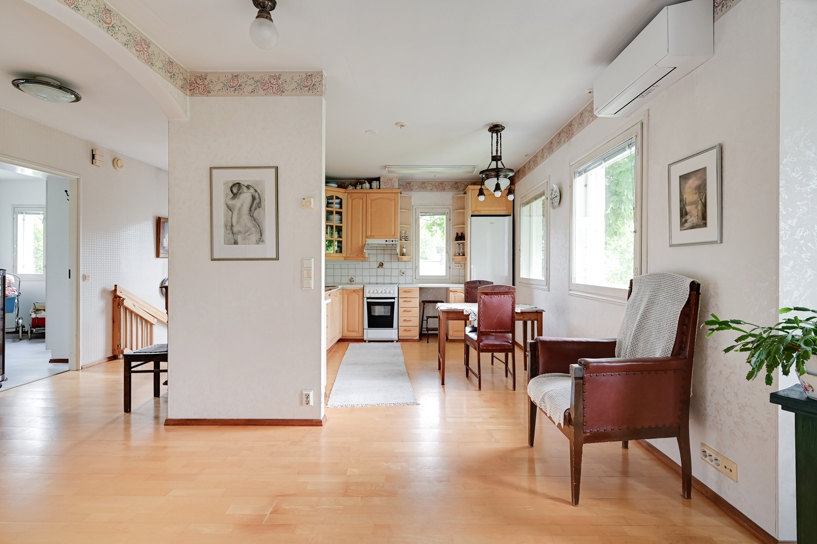 Hirvikatu 22, Mikonkorpi, Järvenpää