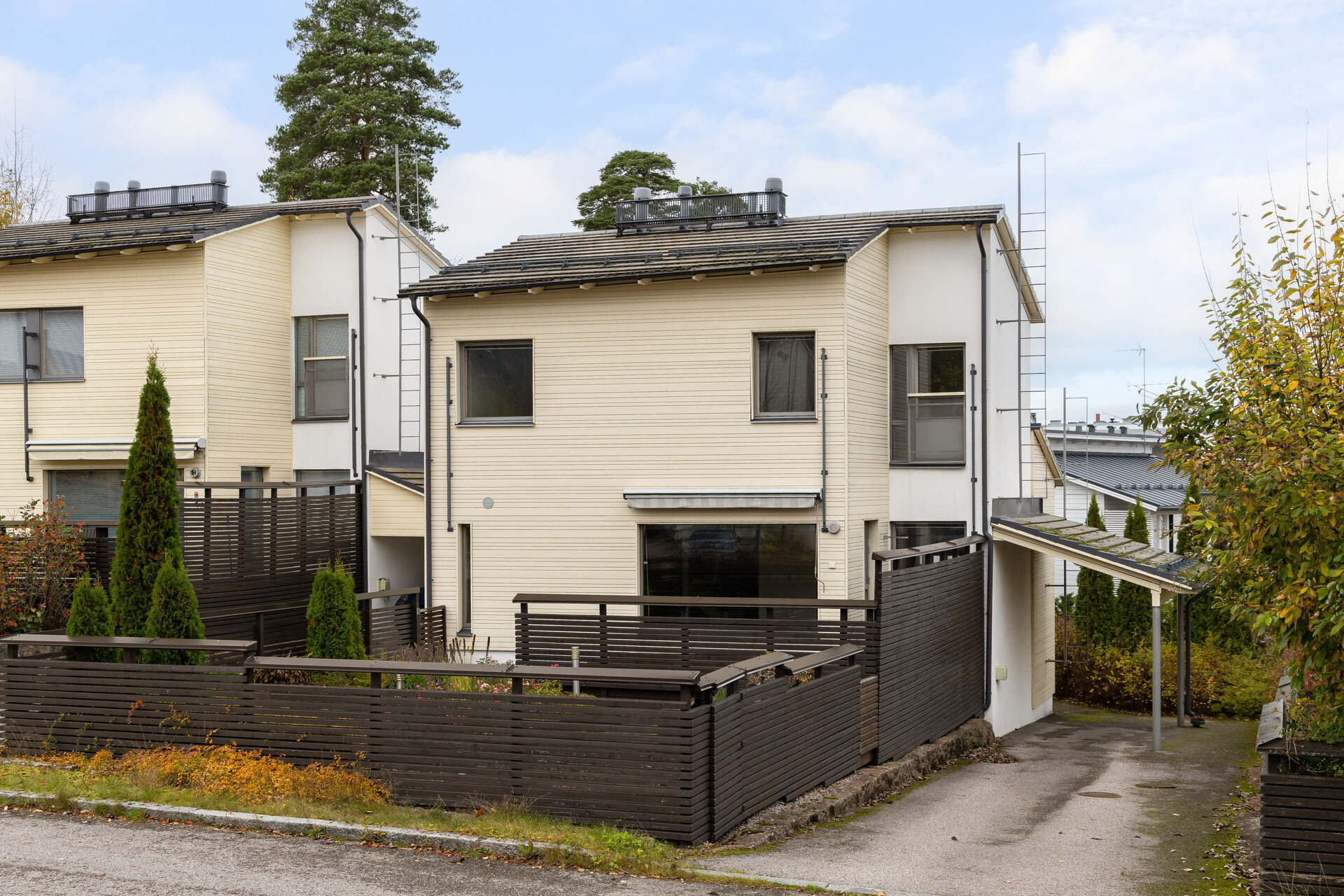 Kaivomäenpiha 1, Säteri, Espoo