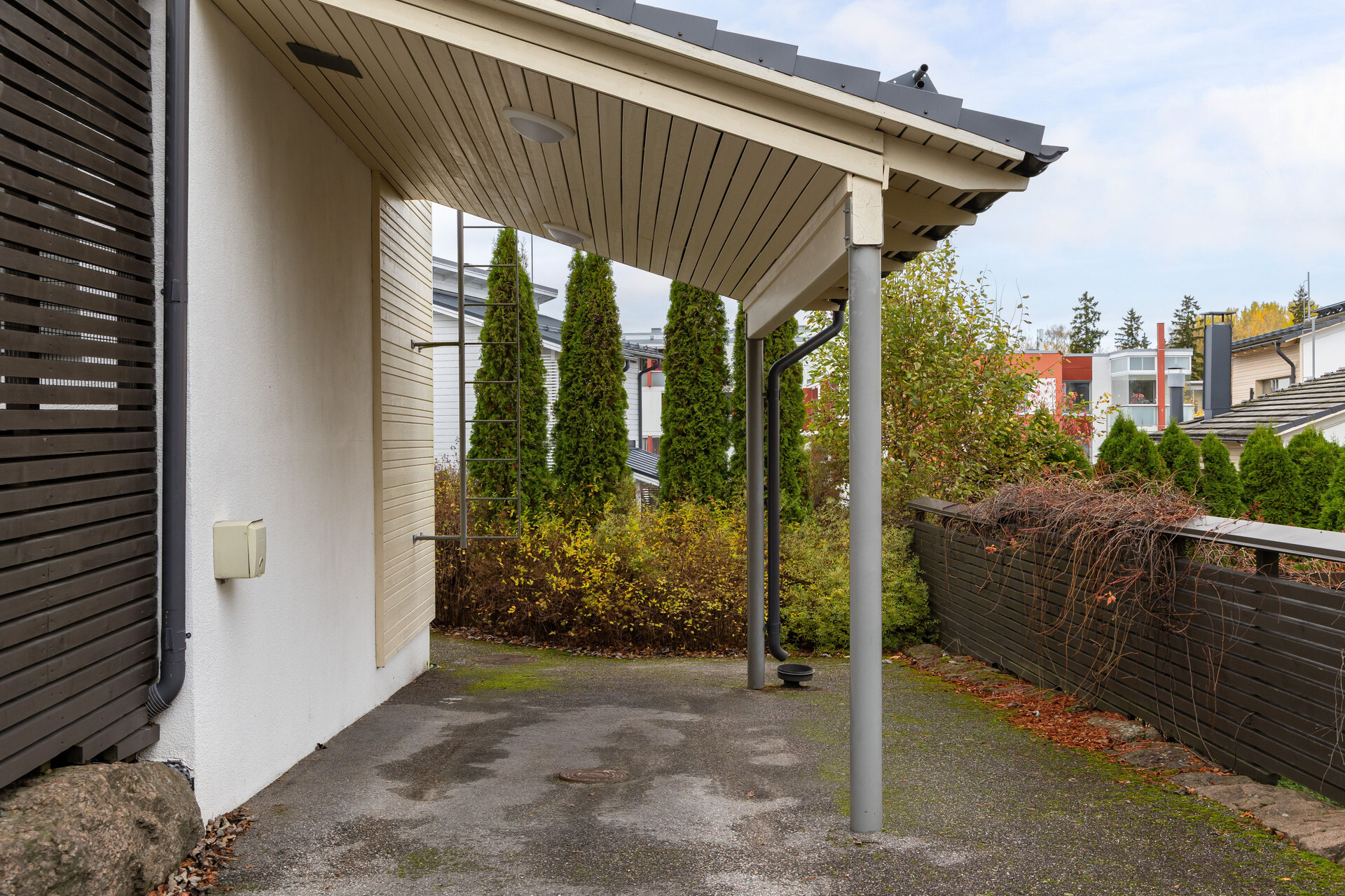 Kaivomäenpiha 1, Säteri, Espoo