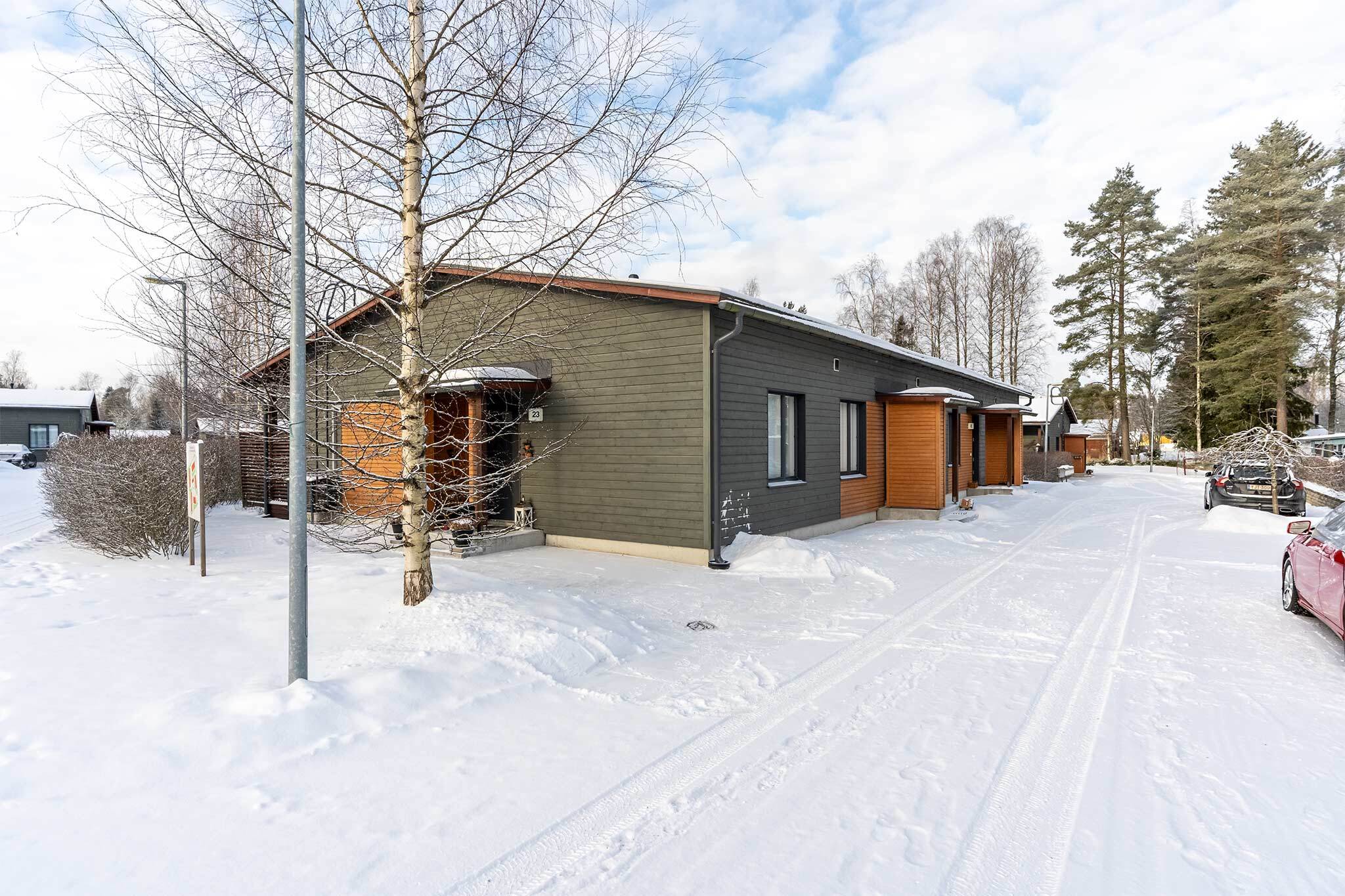 Virontörmänkatu 11, Tesoma, Tampere