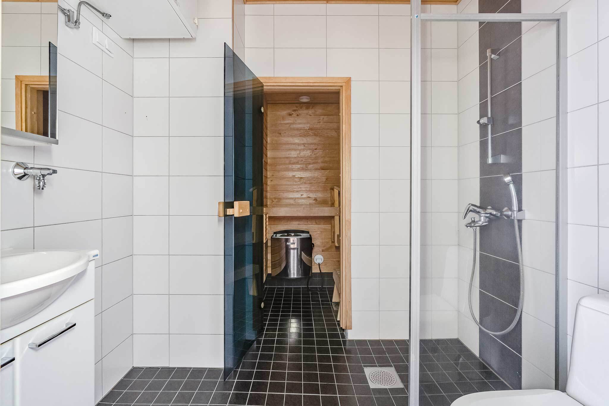 Virontörmänkatu 11, Tesoma, Tampere