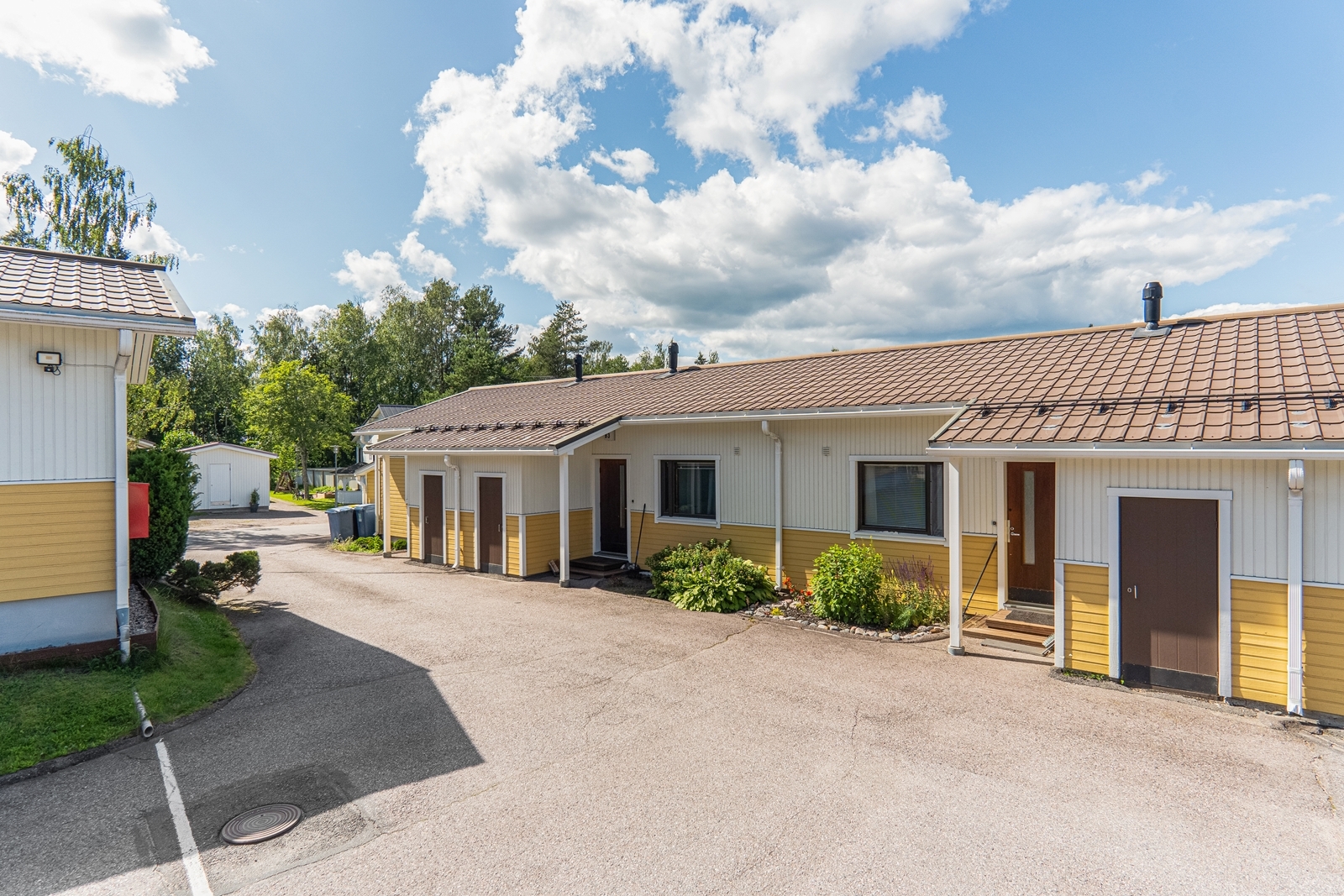 Taaninontie 1, Järvenpää