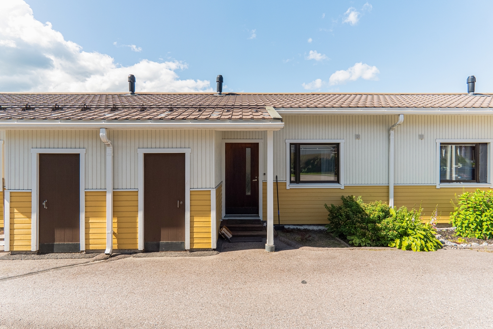 Taaninontie 1, Järvenpää
