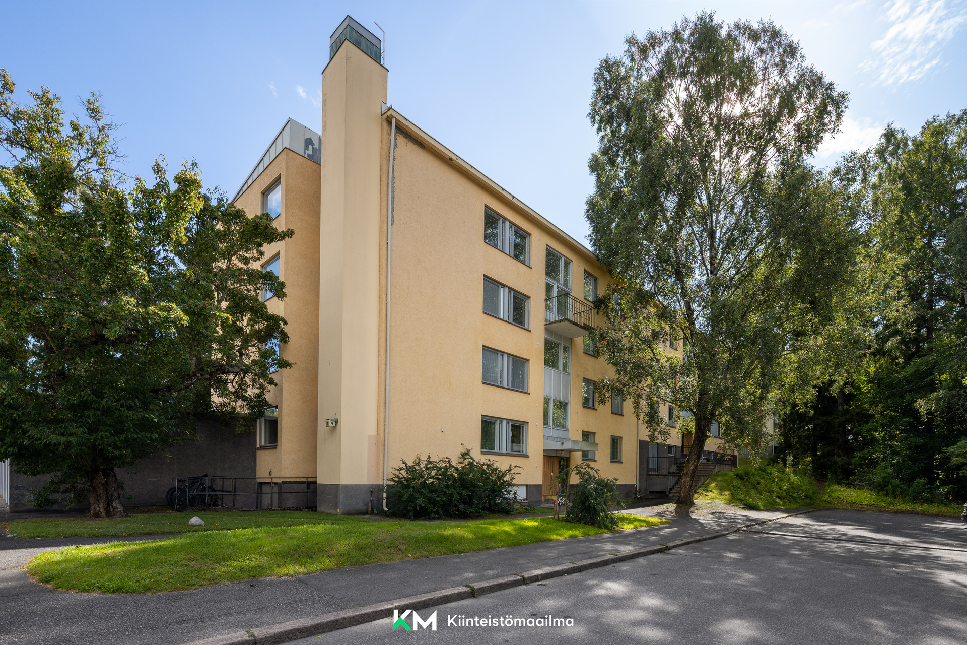 Rusthollarinkuja 4, Puotila, Helsinki