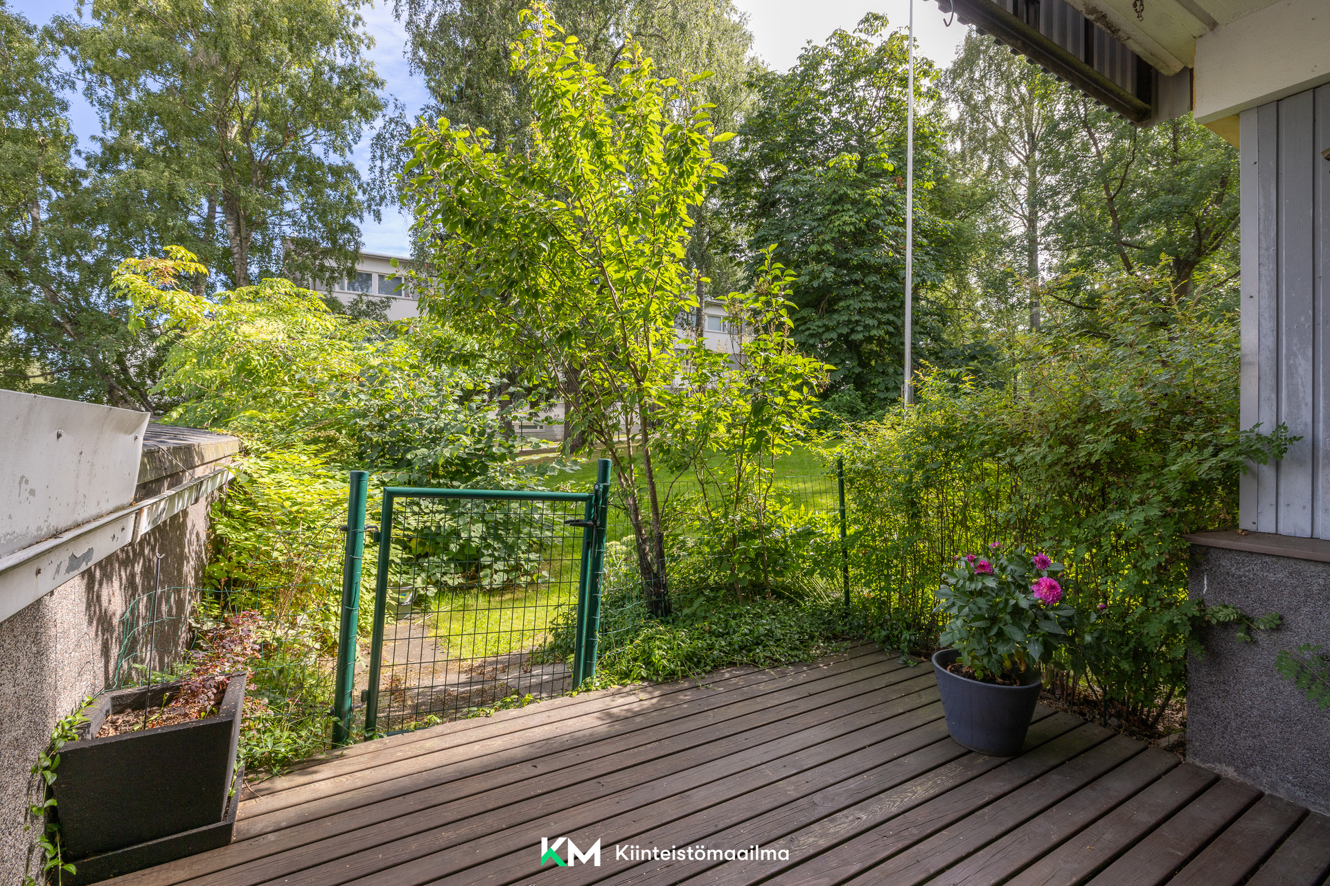 Rusthollarinkuja 4, Puotila, Helsinki
