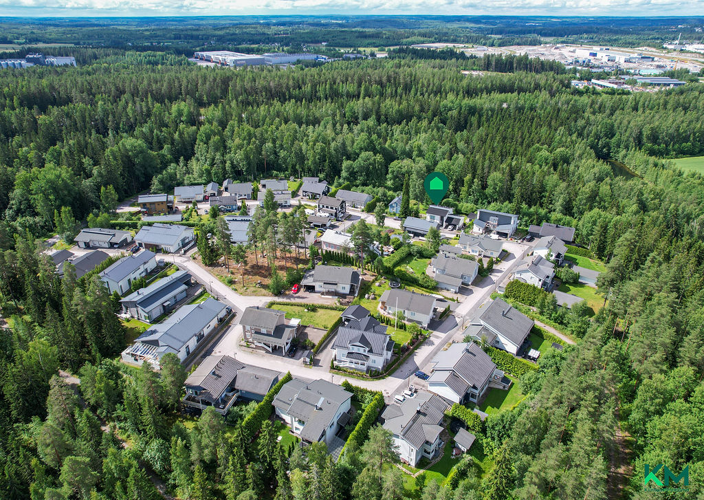 Aurinkorinteenkatu 16, Karisto, Lahti