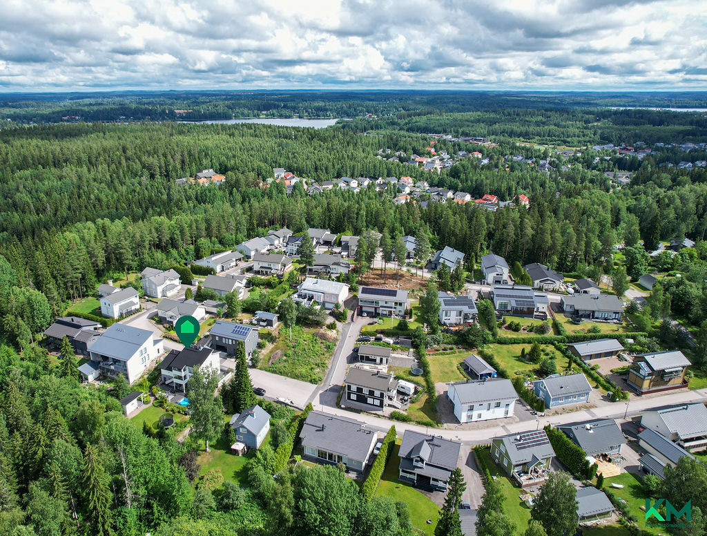 Aurinkorinteenkatu 16, Karisto, Lahti