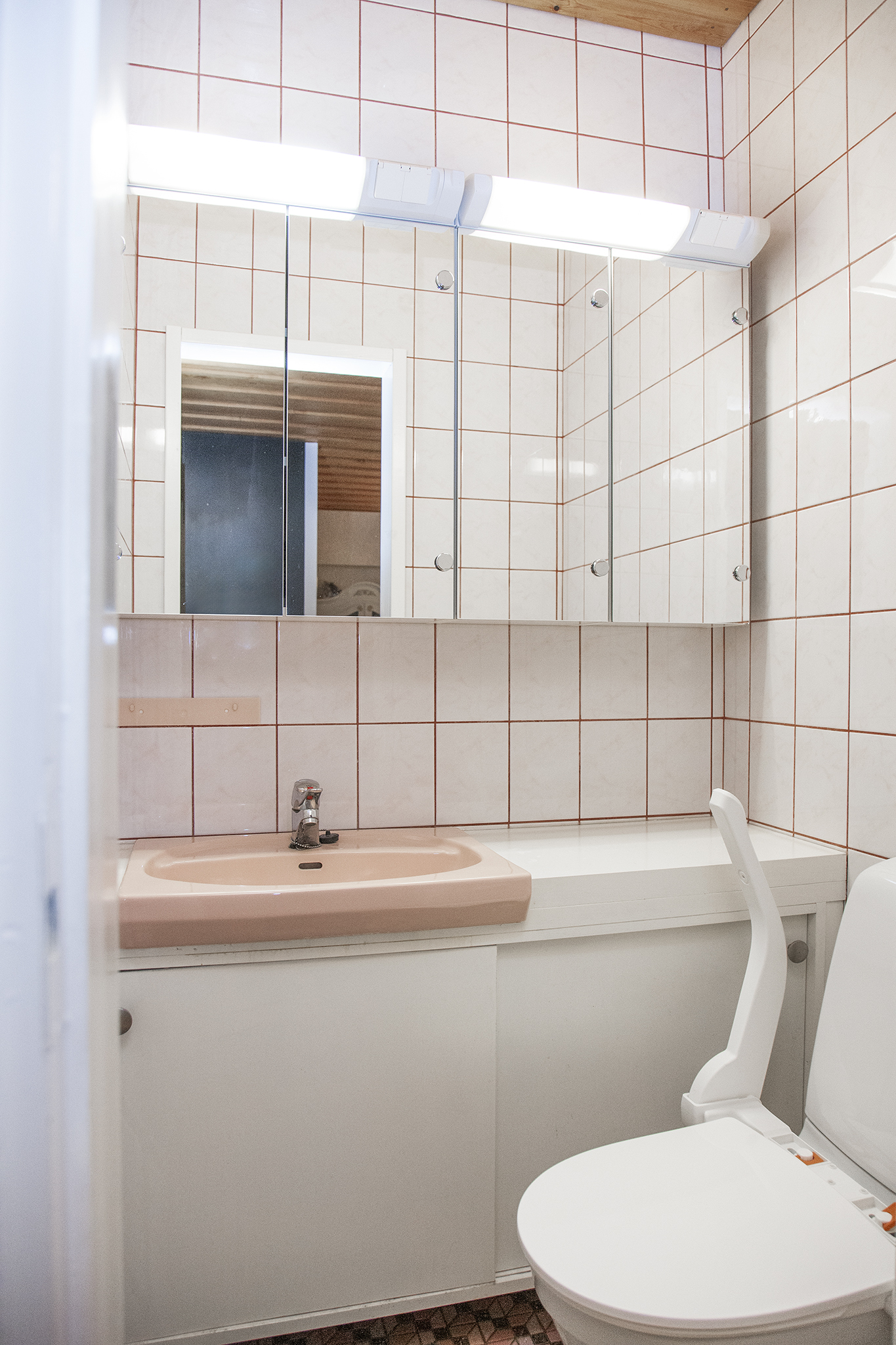 Erillinen wc