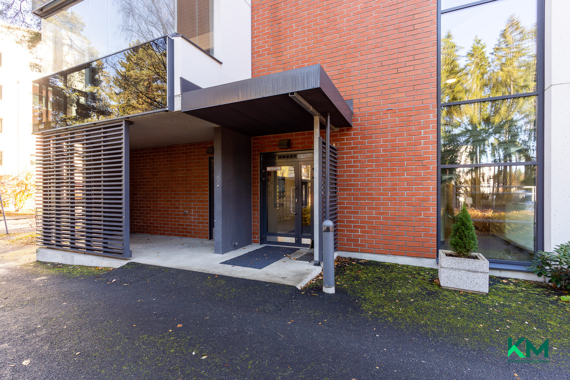 Vääränkalliontie 1, Suorama, Kangasala