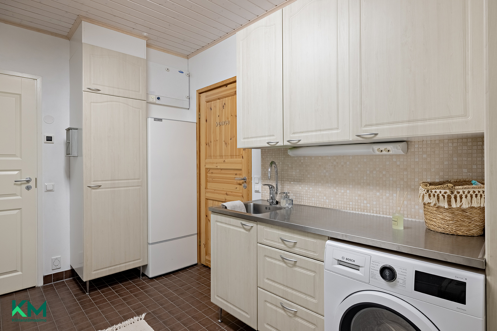 Kärnäntie 38, Riihikylä, Muhos
