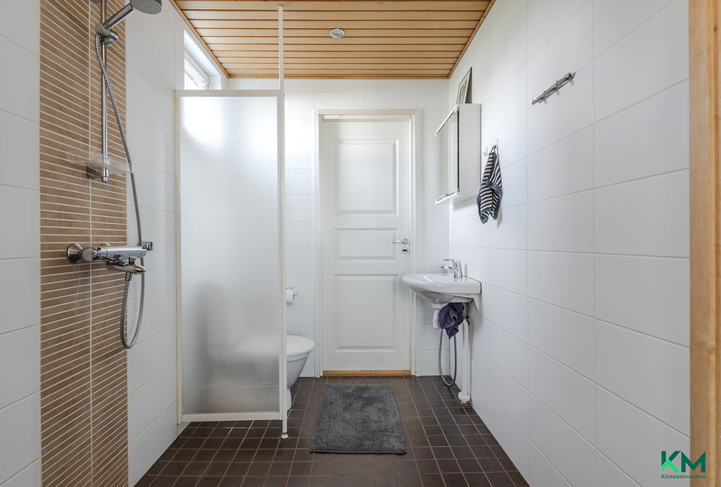Hakapellontie 11, Kukkila, Hollola