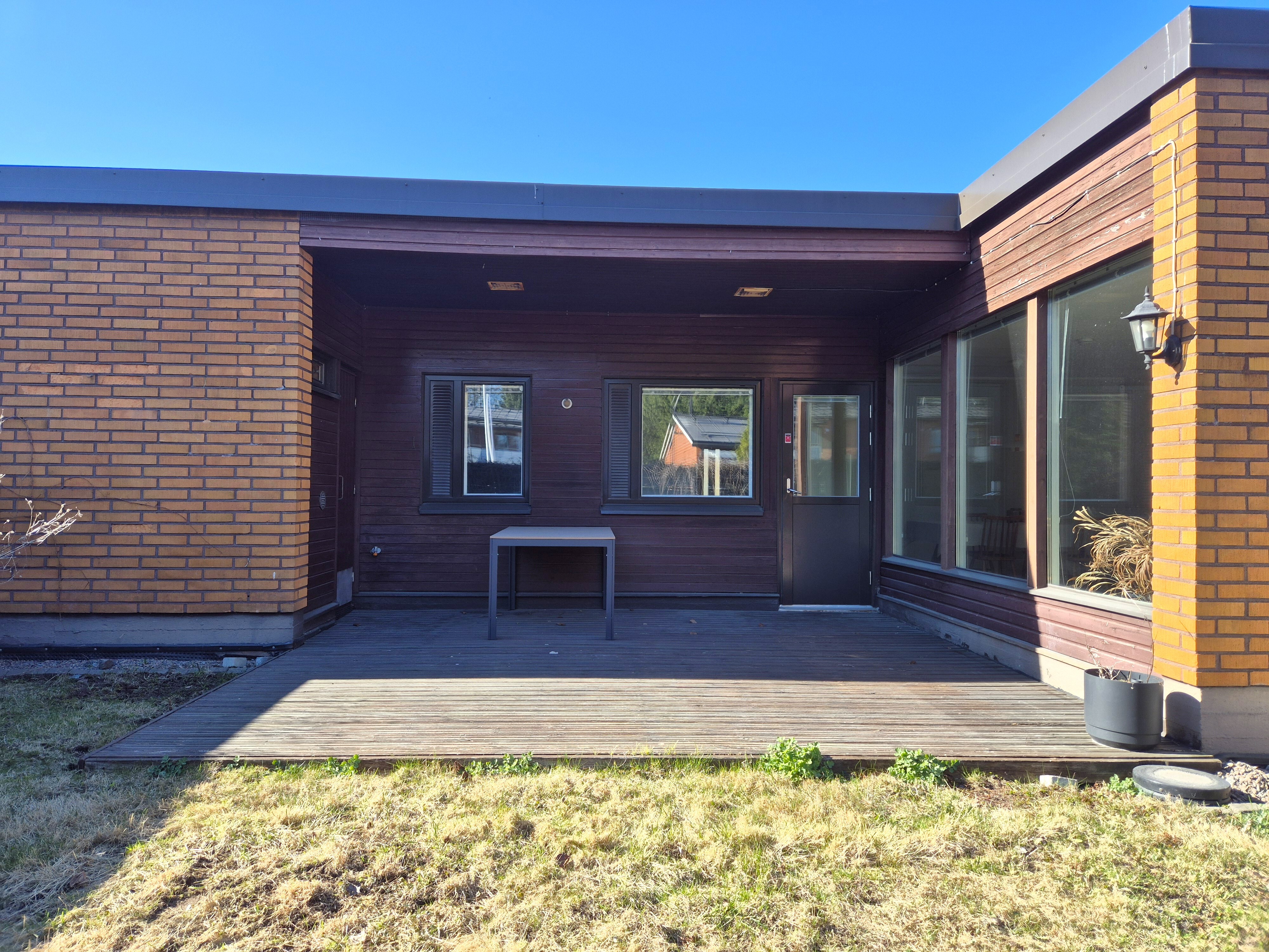 Saramäentie 37, Paloheinä, Helsinki