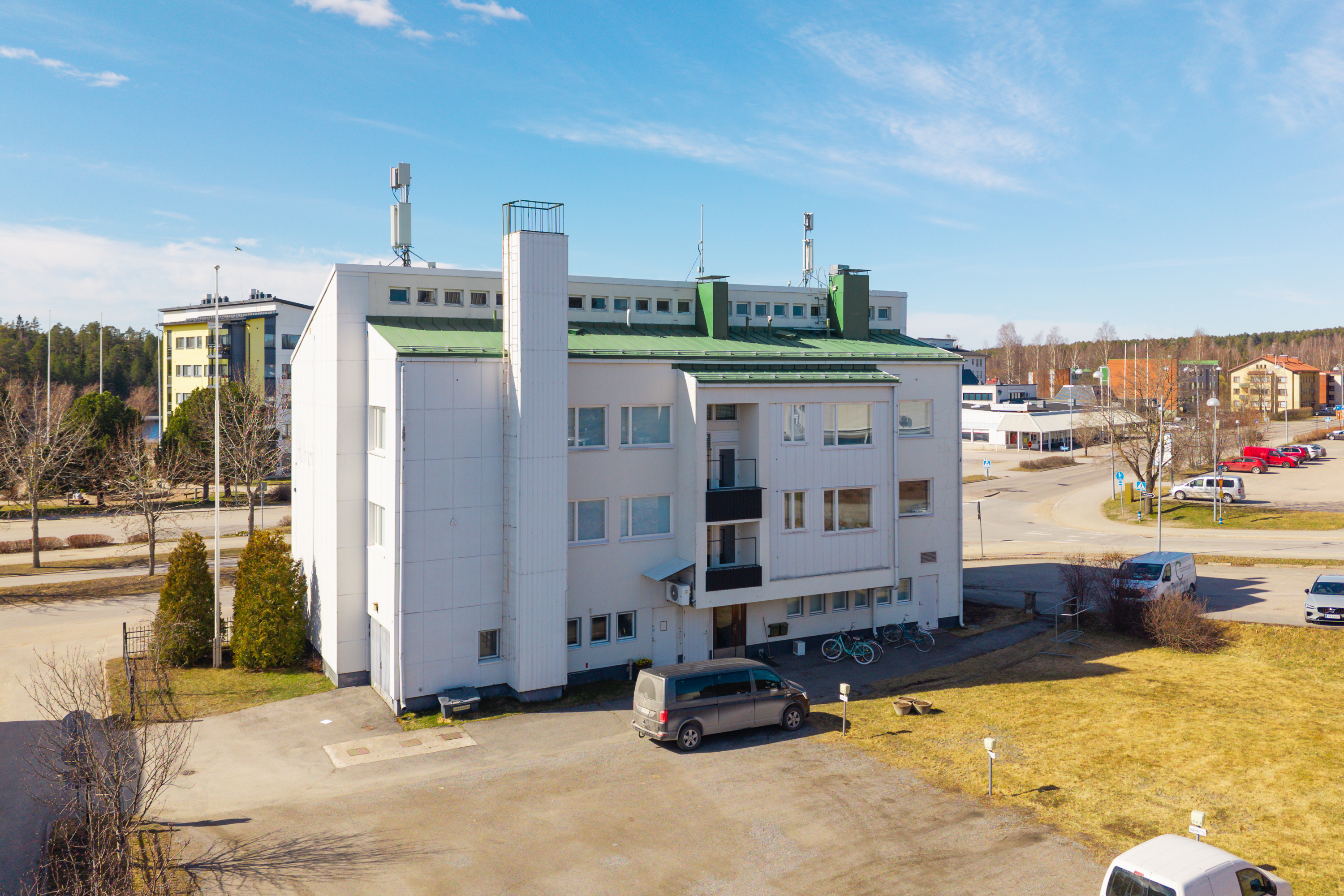 Keskitie 6, Viitasaari