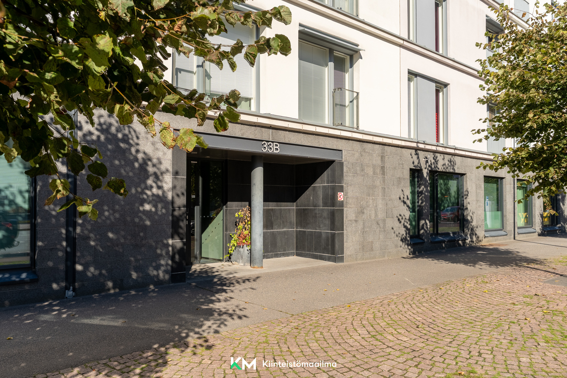 Pohjoinen Rautatiekatu 33, Etu-Töölö, Helsinki