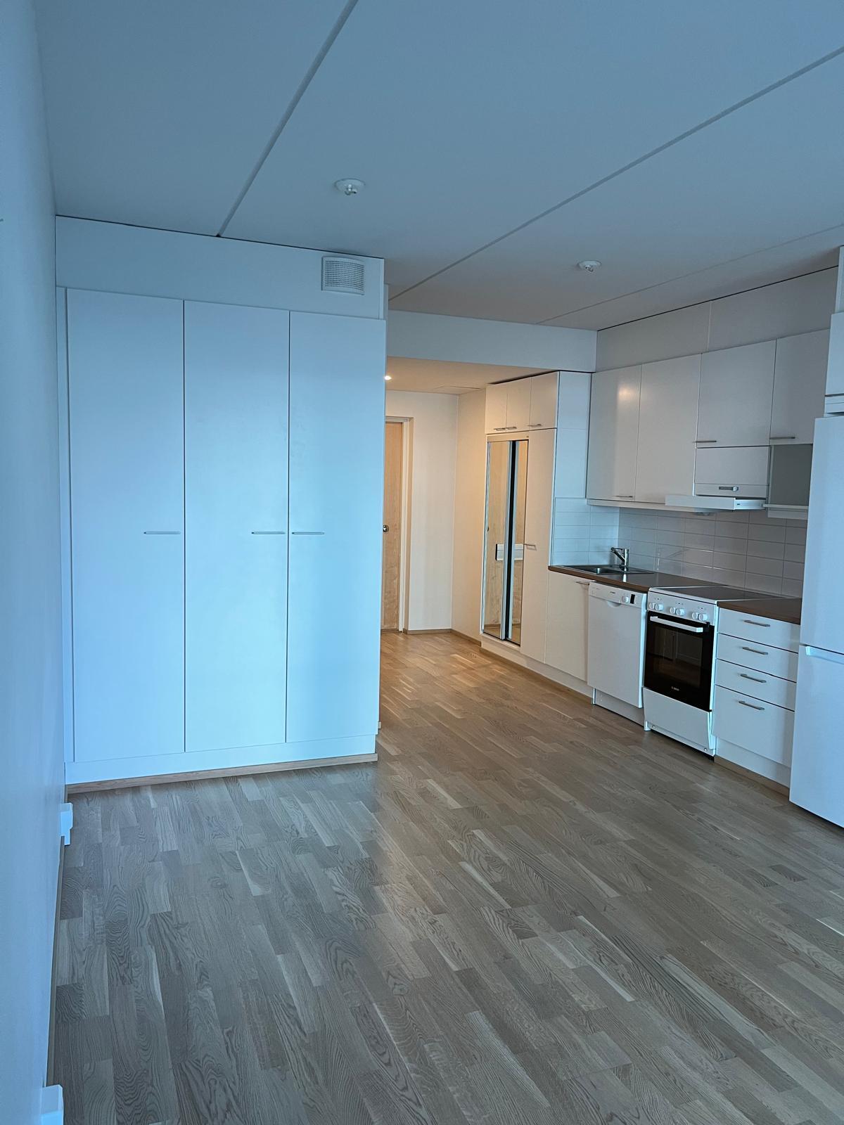 Rautatienkatu 19, Oulu