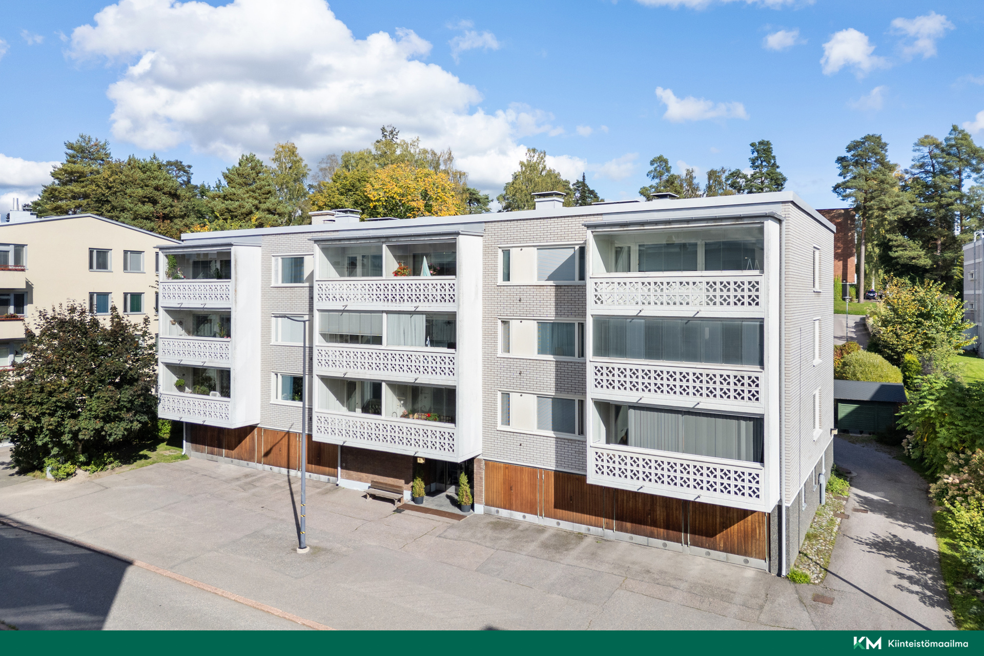 Laaksotie 9, Kauniainen