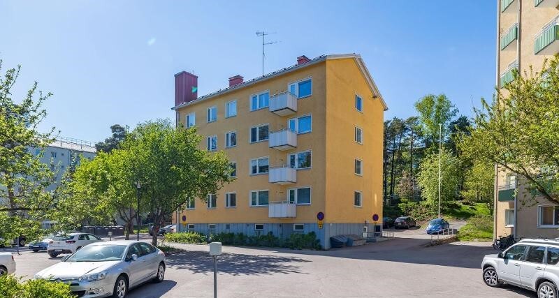 Puistotie 10, Kotka