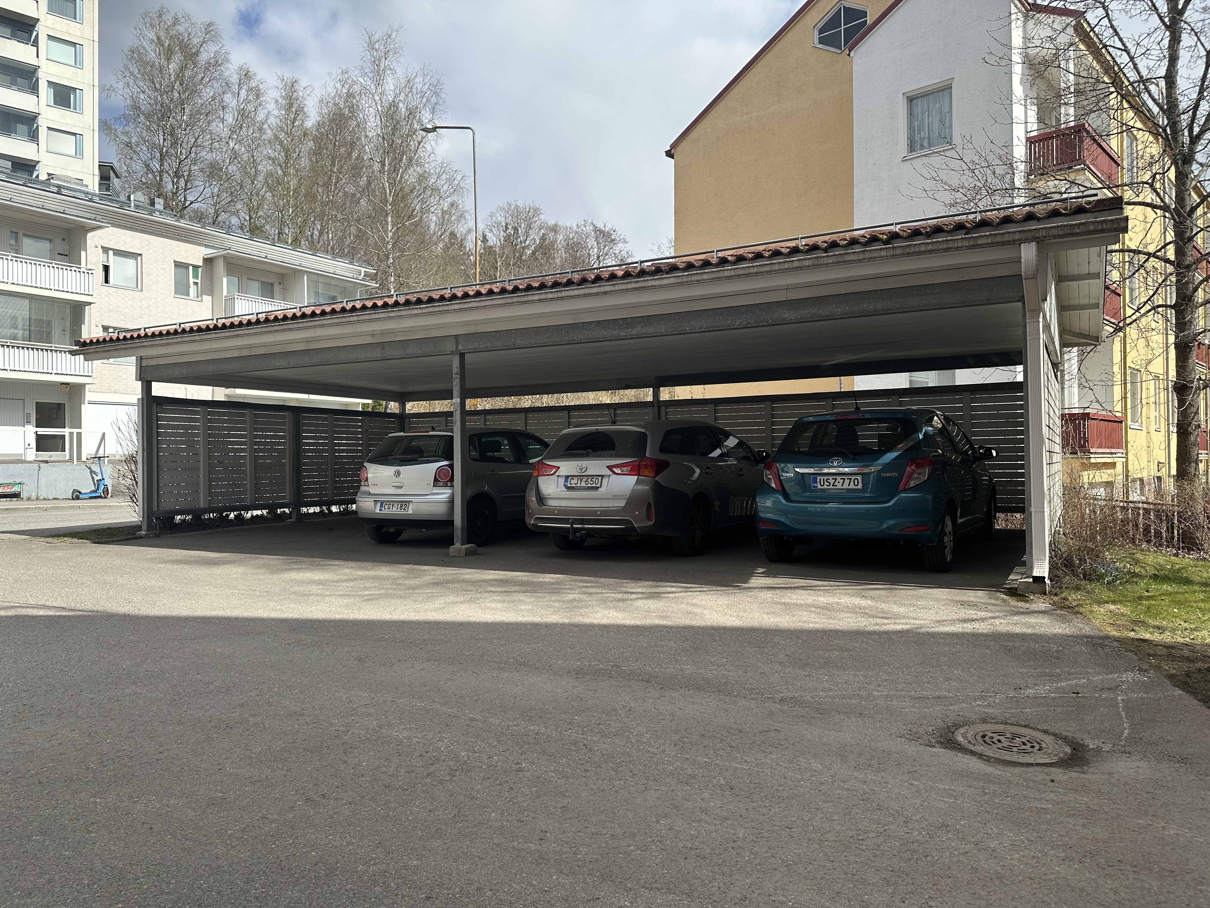 Valtakäyrä 8, Riihimäki