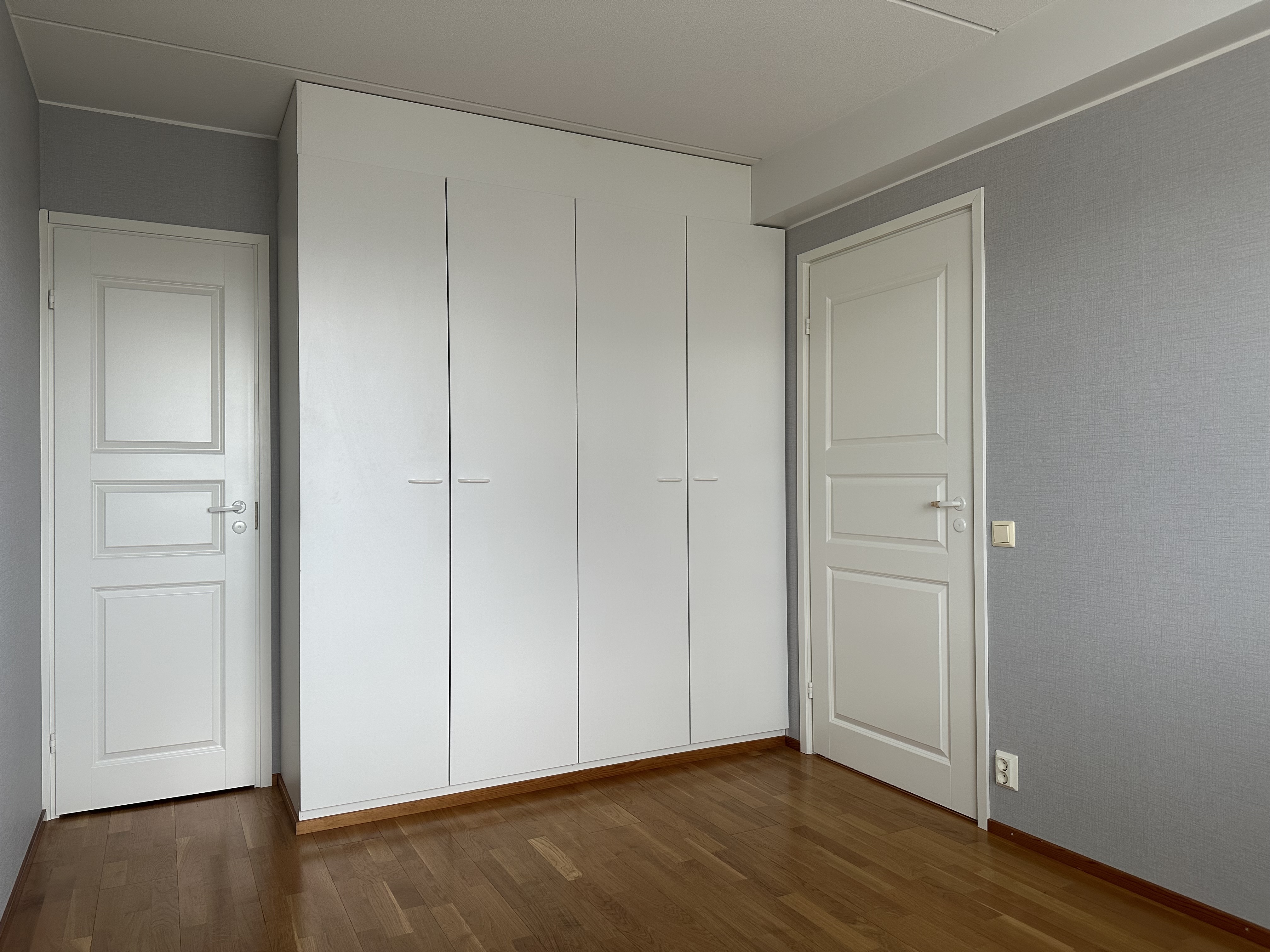 Valtakäyrä 8, Riihimäki