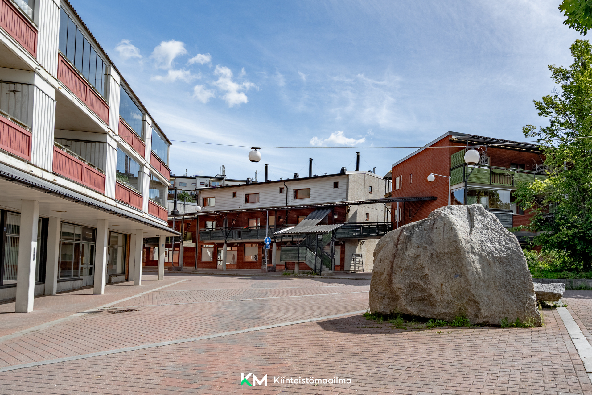 Puustellinpolku 8, Malminkartano, Helsinki