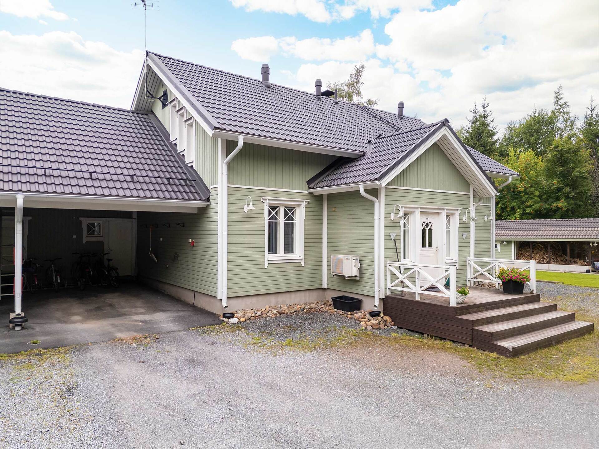 Kranaatinmäentie 96, Pirkkalankylä, Pirkkala