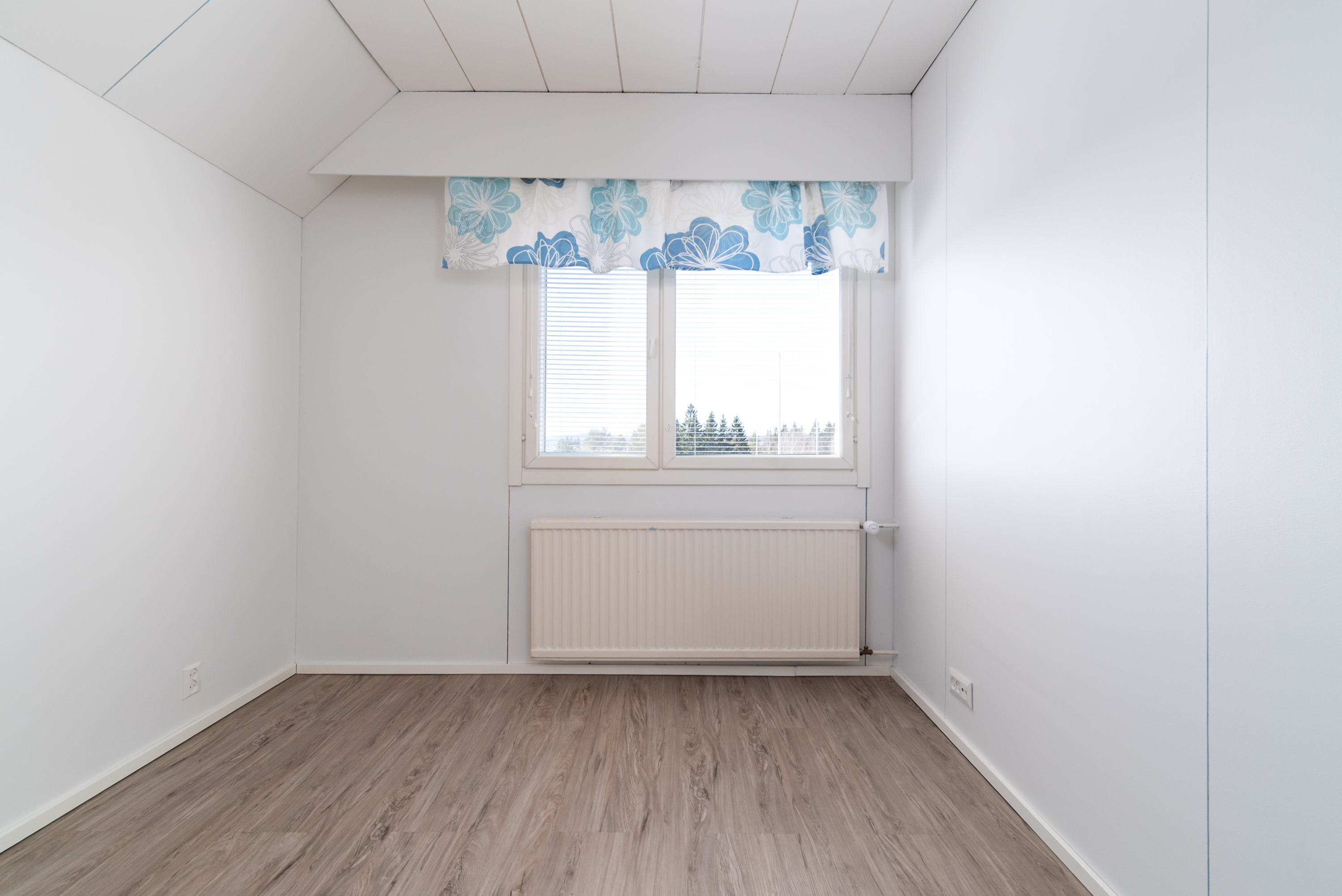 Yläkerran 3. makuuhuone