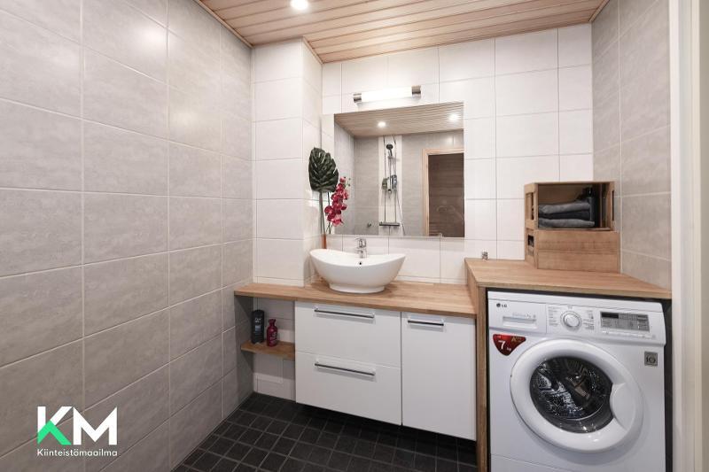 Vasamakatu 7, Asemantausta, Lahti