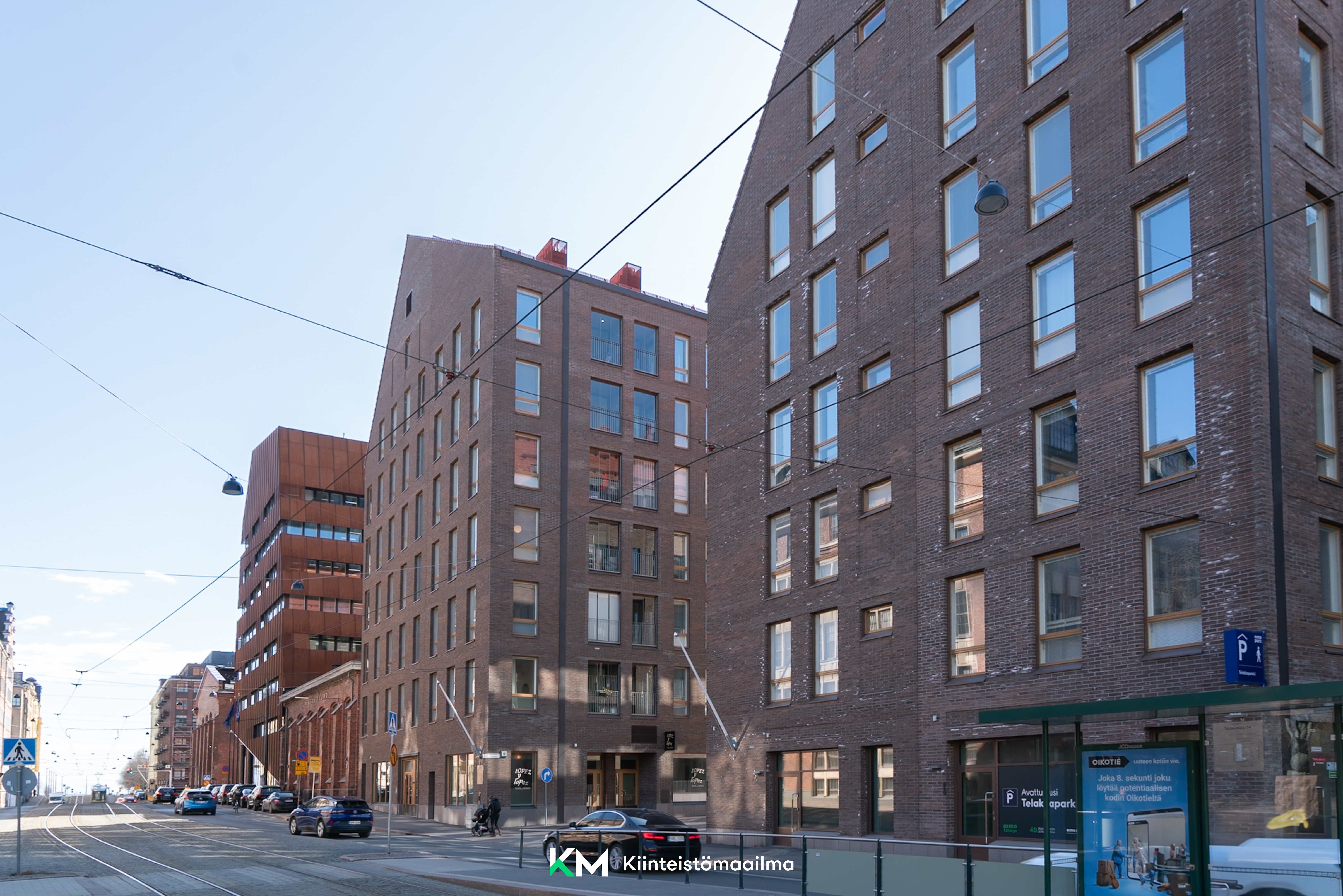 Raitiovaunulinja lähtee edestä